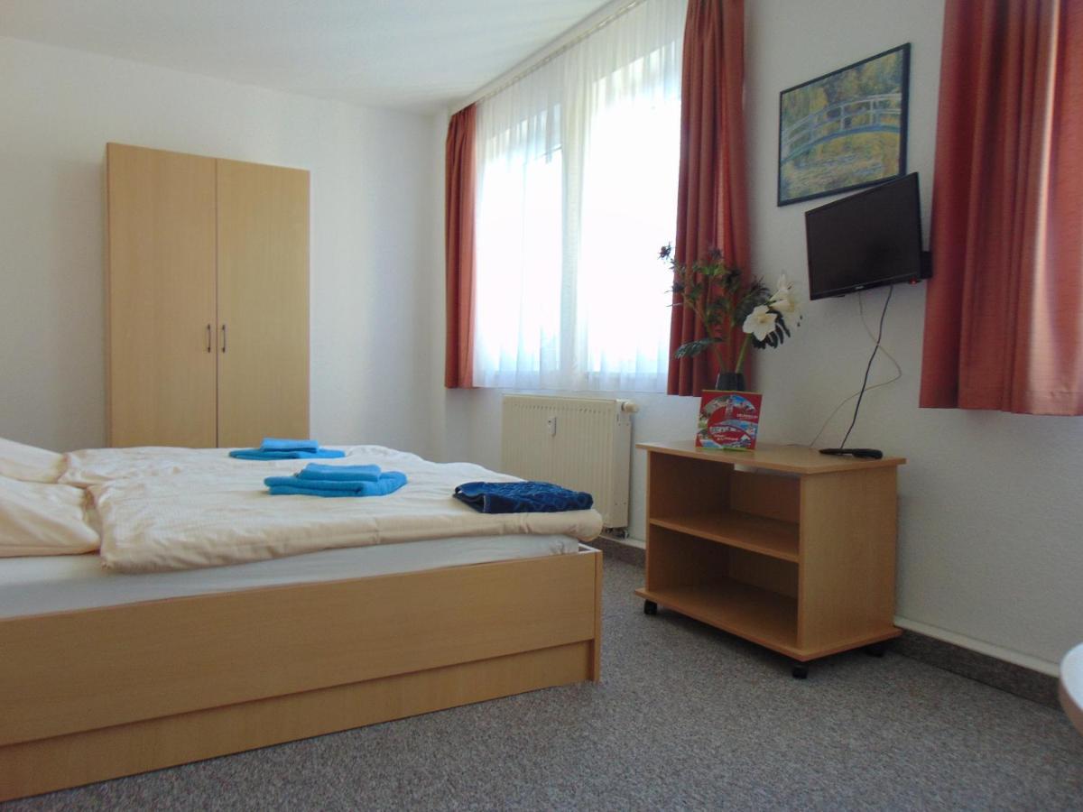 Pension Zur Katze Gelenau Exterior foto